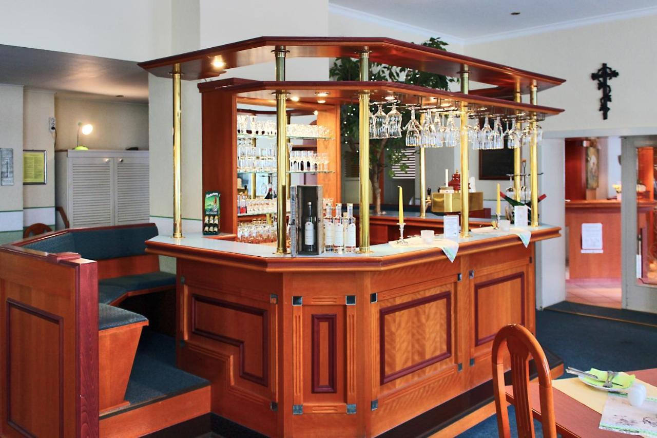 Hotel Schwarzes Ross Siebenlehn Buitenkant foto