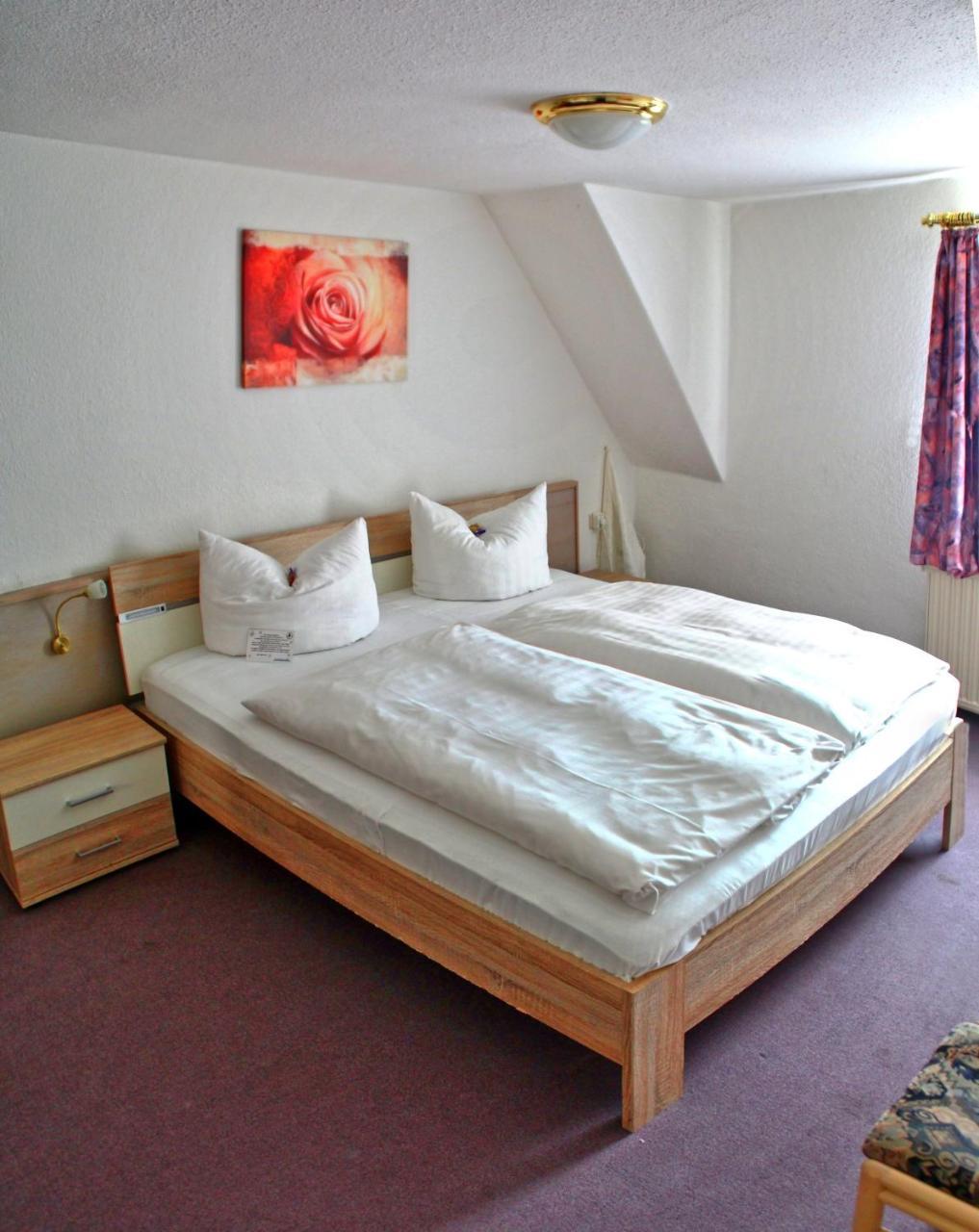 Hotel Schwarzes Ross Siebenlehn Buitenkant foto